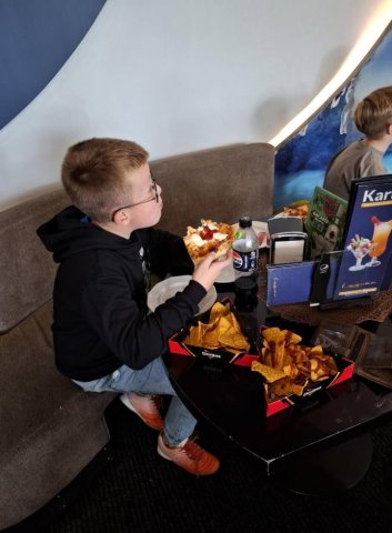 55896297112707227881890002999919729100690996n